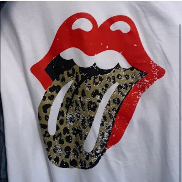 SIZE SMALL Leopard Kiss Tee - Picture 3 of 4